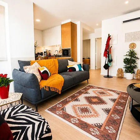 Amelia House By - Terrace & Apartamento *